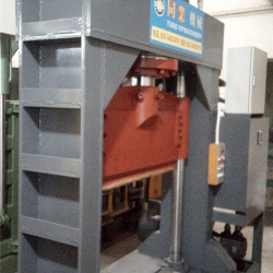100T液壓剪切機